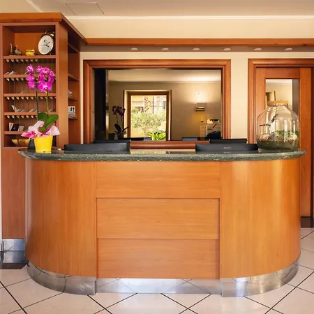 Hotel Careni Italia