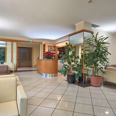 Hotel Careni Italia 3*