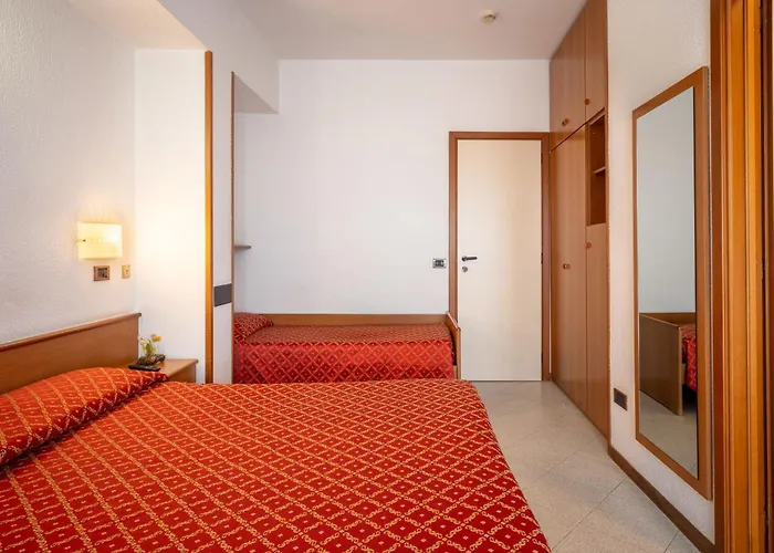 Careni Italia Hotel Finale Ligure