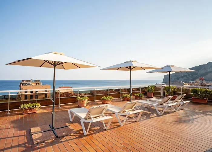 Hotel Careni Italia