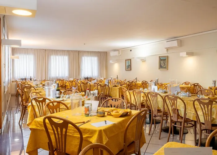 Careni Italia Hotel