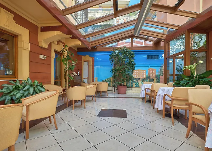 Careni Italia Hotel 3*