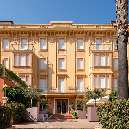Careni Italia Hotel 3*