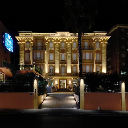 فندق Careni Italia 3*