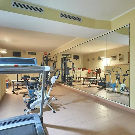 Careni Italia 3* 피날레리구레